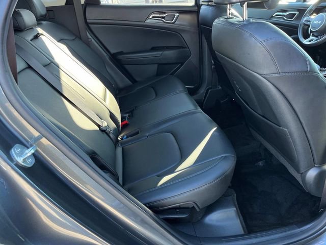 Used 2024 Kia Sportage EX image 9