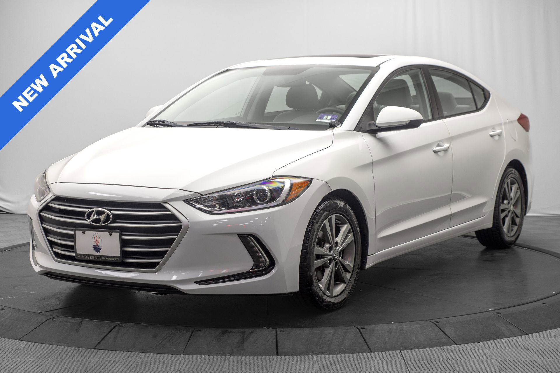 Used 2017 Hyundai Elantra Value Edition FWD image 3