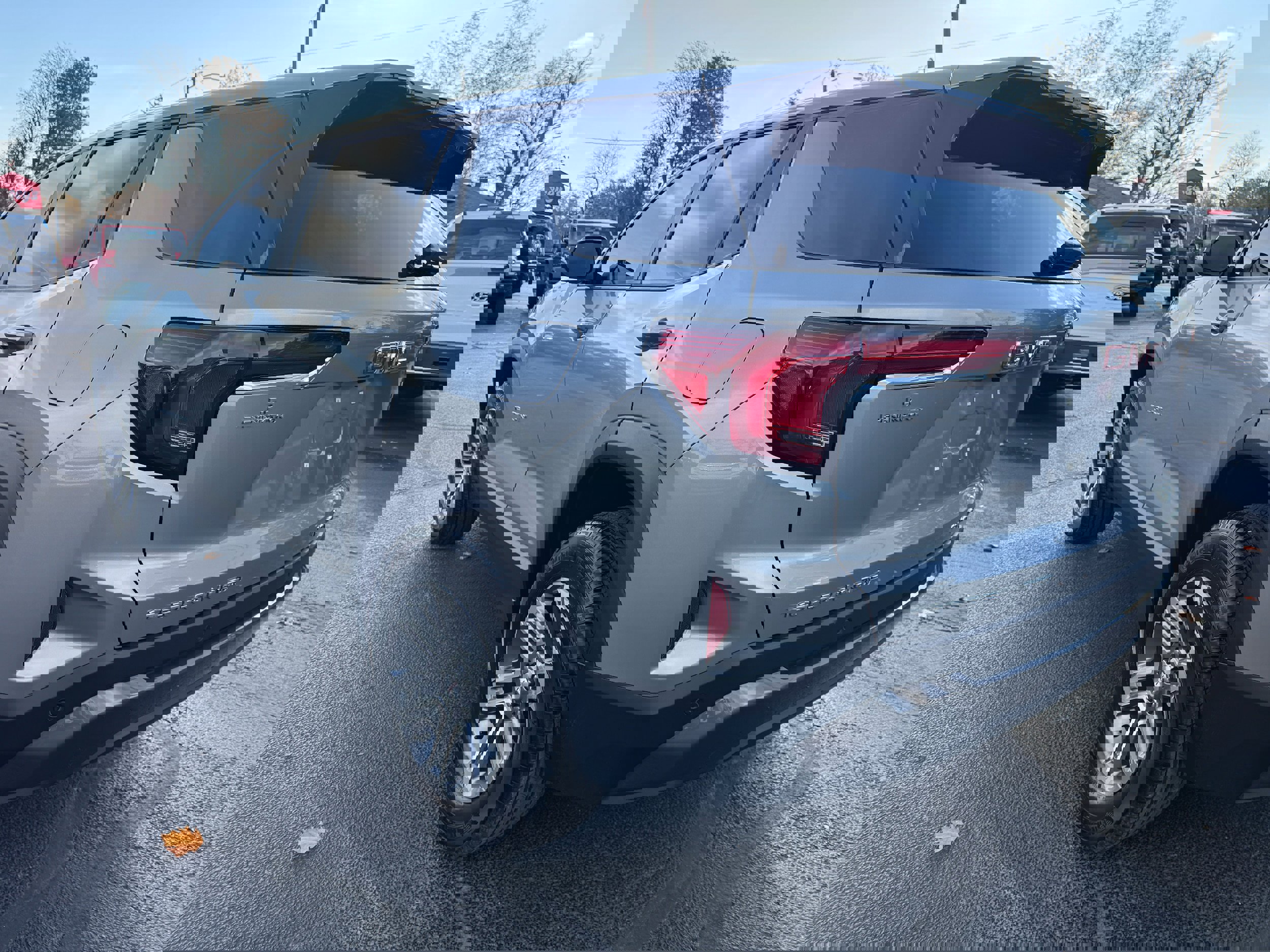 Used 2026 GMC Terrain Elevation image 5