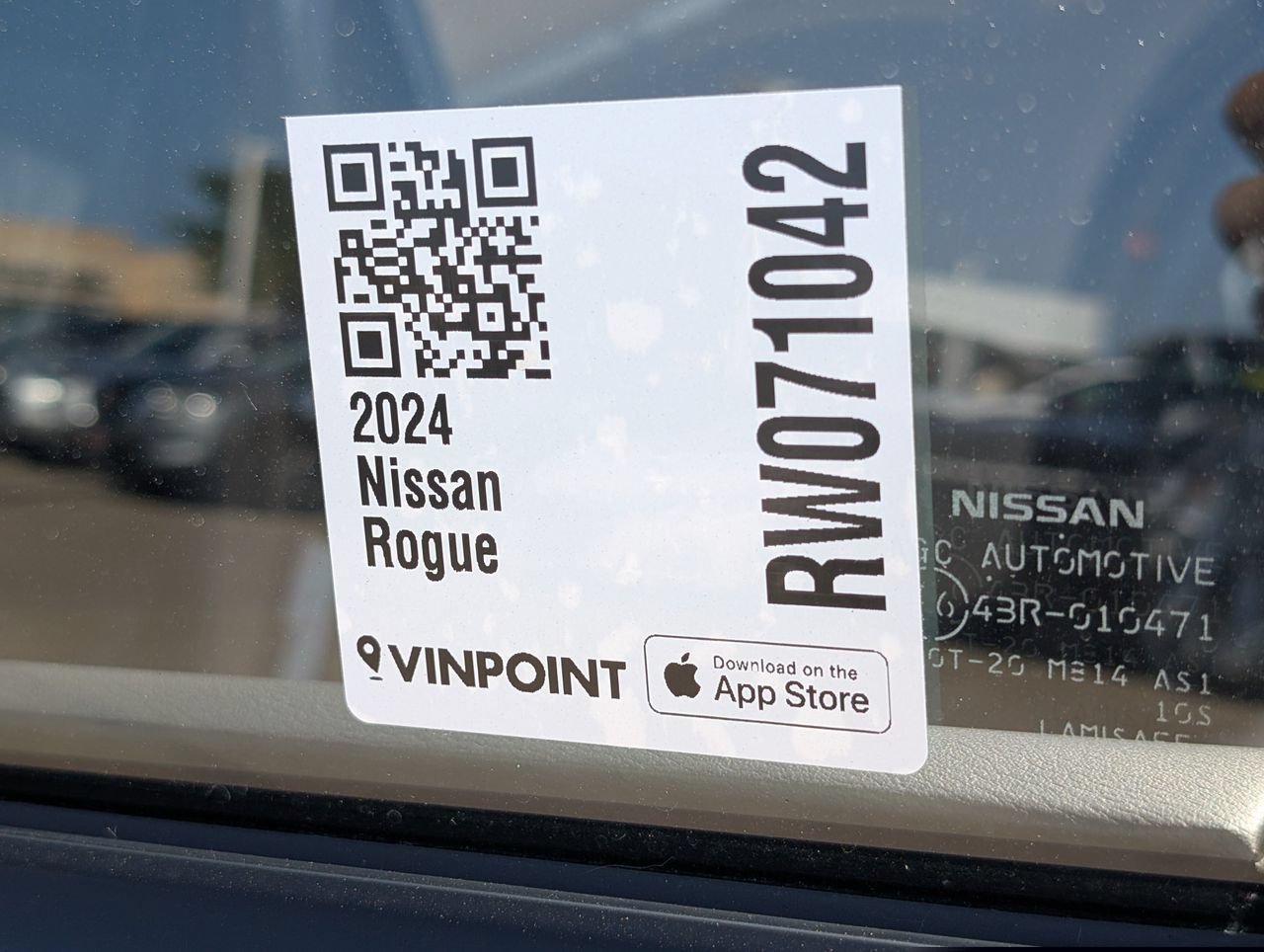 Certified 2024 Nissan Rogue Platinum w/ Platinum Premium Package FWD image 29