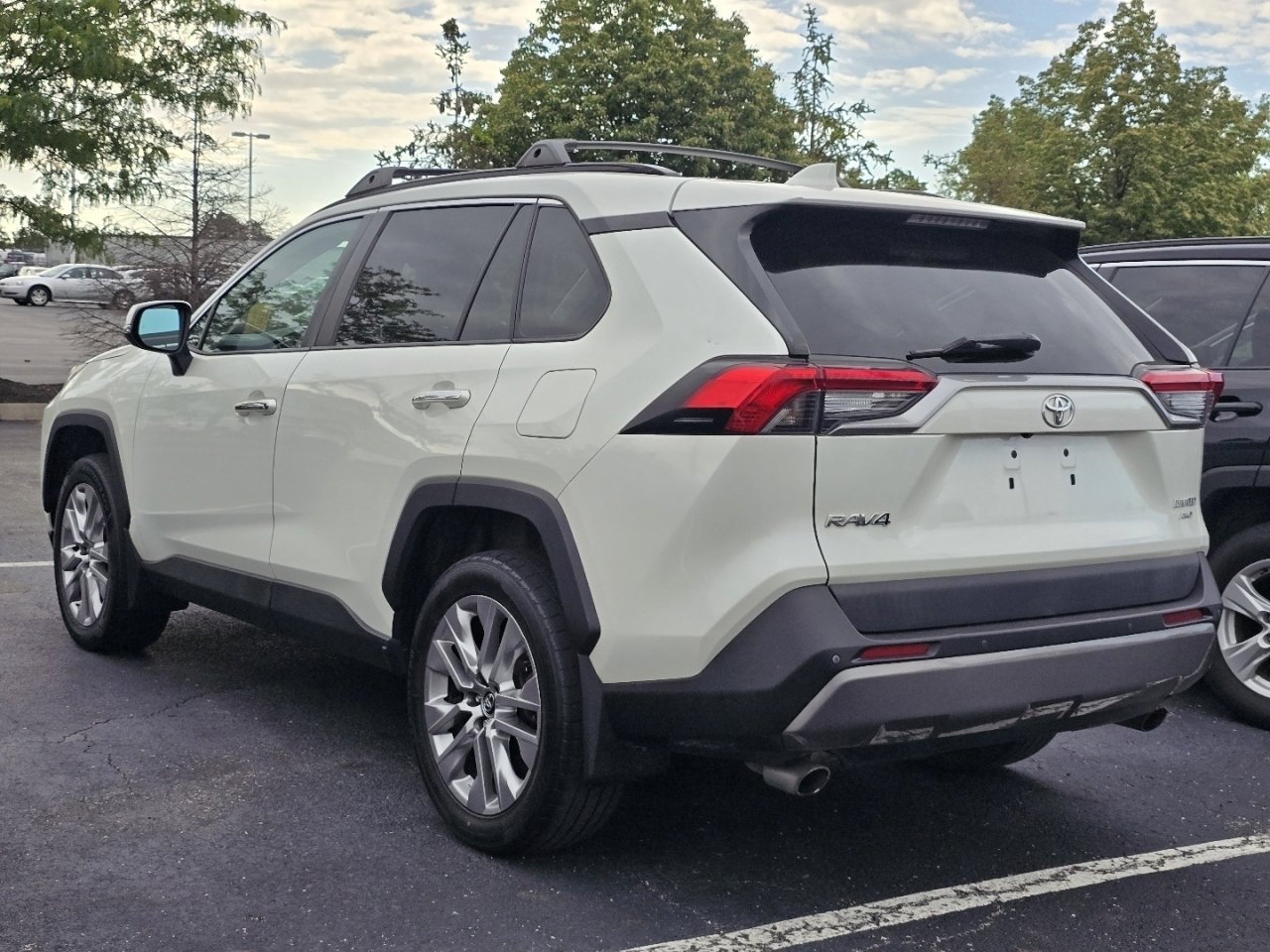Used 2019 Toyota RAV4 Limited w/ All Weather Liner Package AWD/4WD image 5
