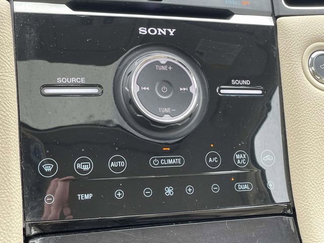 Used 2013 Ford Taurus Limited FWD image 28