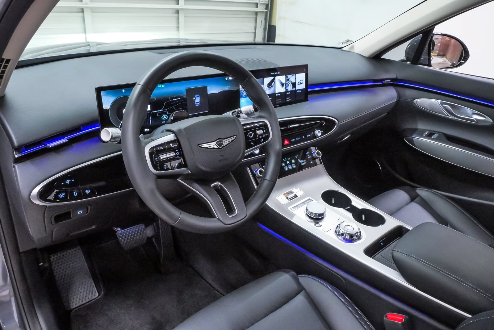 Certified 2026 Genesis GV70 2.5T Select AWD/4WD image 2