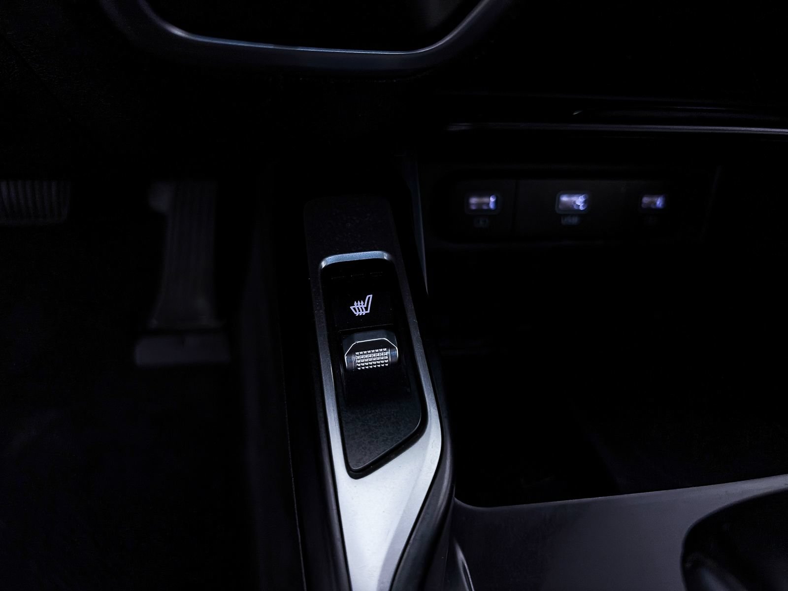 Used 2021 Kia Sorento S w/ Panoramic Sunroof Package FWD image 21