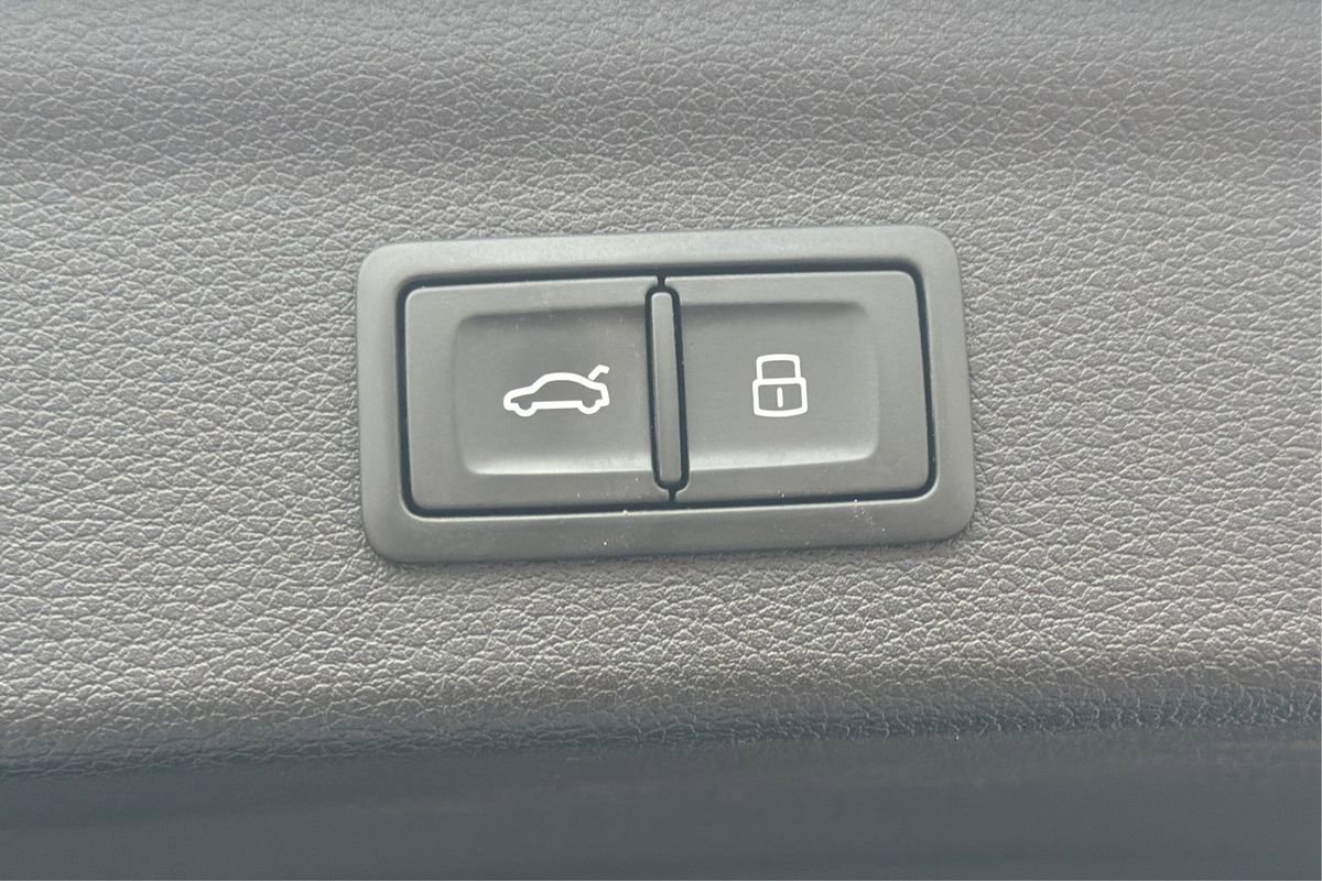 Used 2023 Audi Q3 2.0T Premium image 29