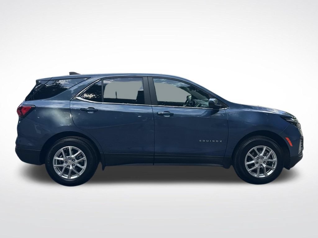 Used 2024 Chevrolet Equinox LT w/ LPO, Floor Liner Package FWD image 7