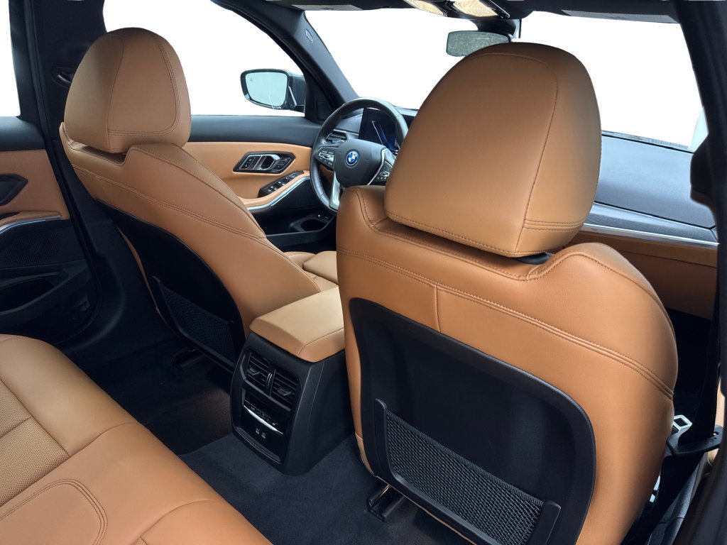 Used 2023 BMW 330e xDrive w/ Premium Package AWD/4WD image 44