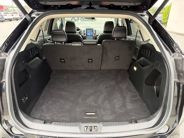 Used 2022 Ford Edge SEL w/ Convenience Package AWD/4WD image 12