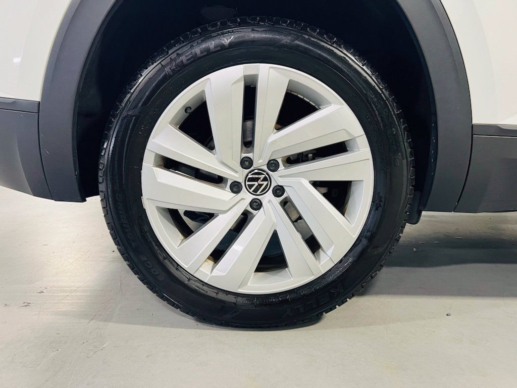 Used 2022 Volkswagen Atlas Cross Sport SE FWD image 11