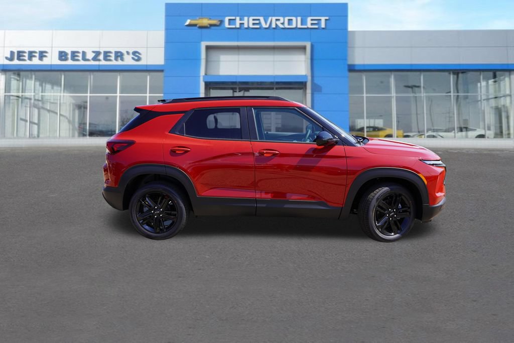 New 2026 Chevrolet TrailBlazer LT w/ Midnight Edition AWD/4WD image 2