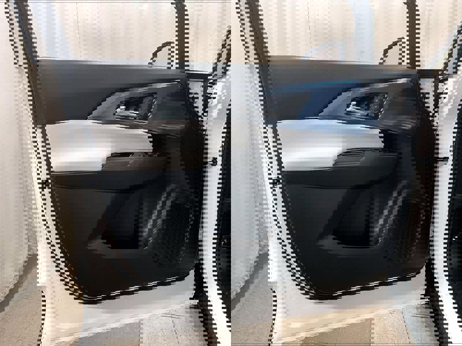 Used 2024 Chevrolet Equinox EV LT image 9