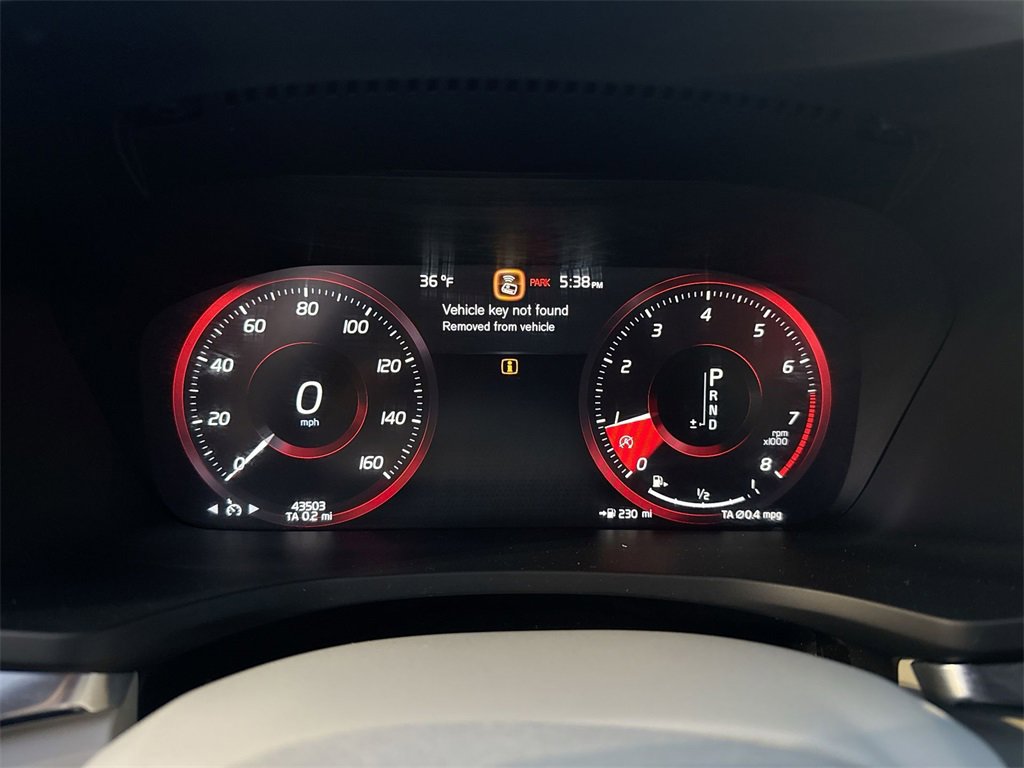 Used 2021 Volvo S60 T5 Momentum w/ Premium Package image 10