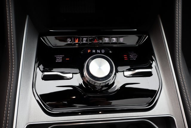 New 2026 Jeep Grand Wagoneer Limited AWD/4WD image 25