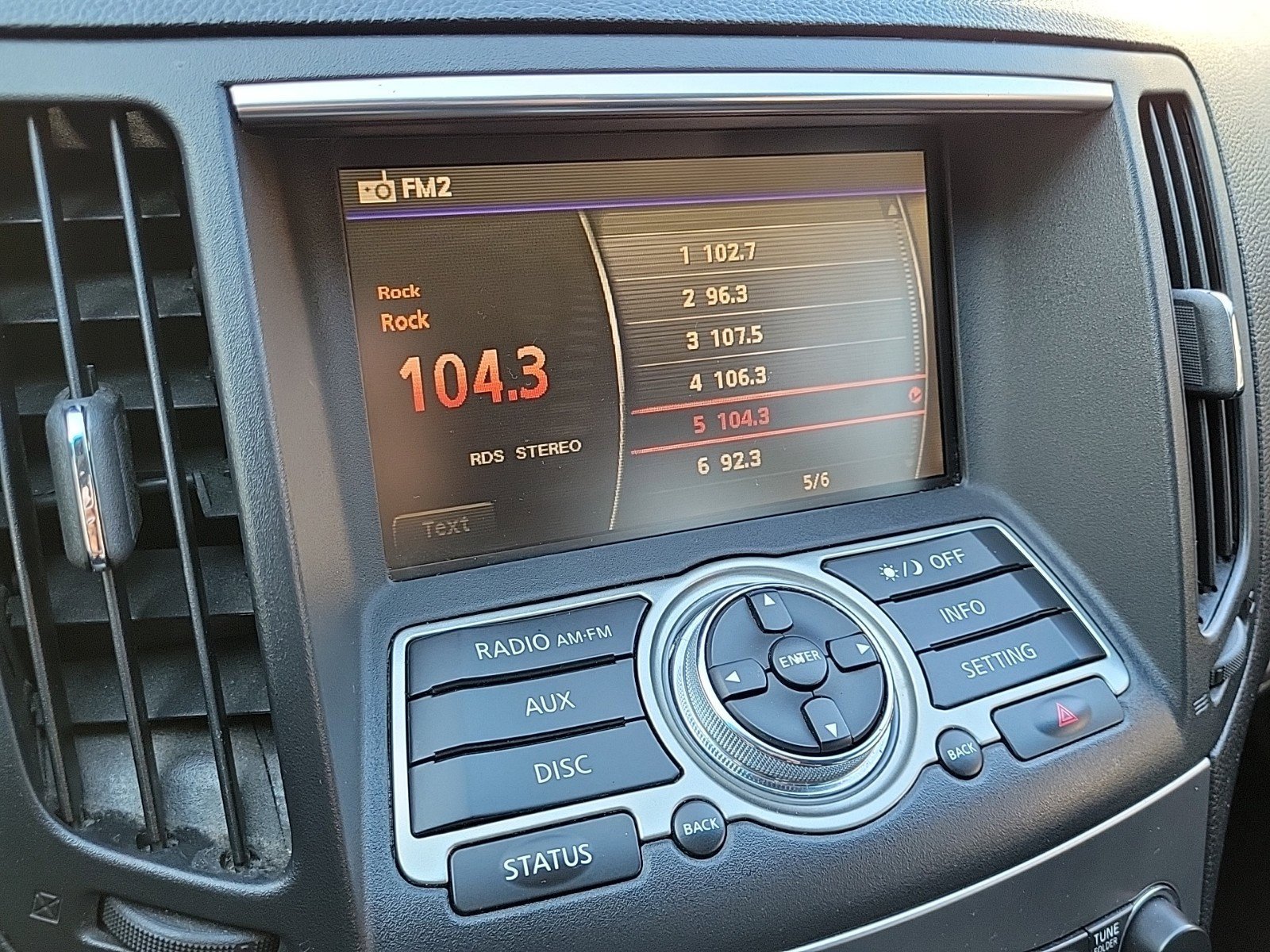 Used 2015 INFINITI Q40 AWD image 21