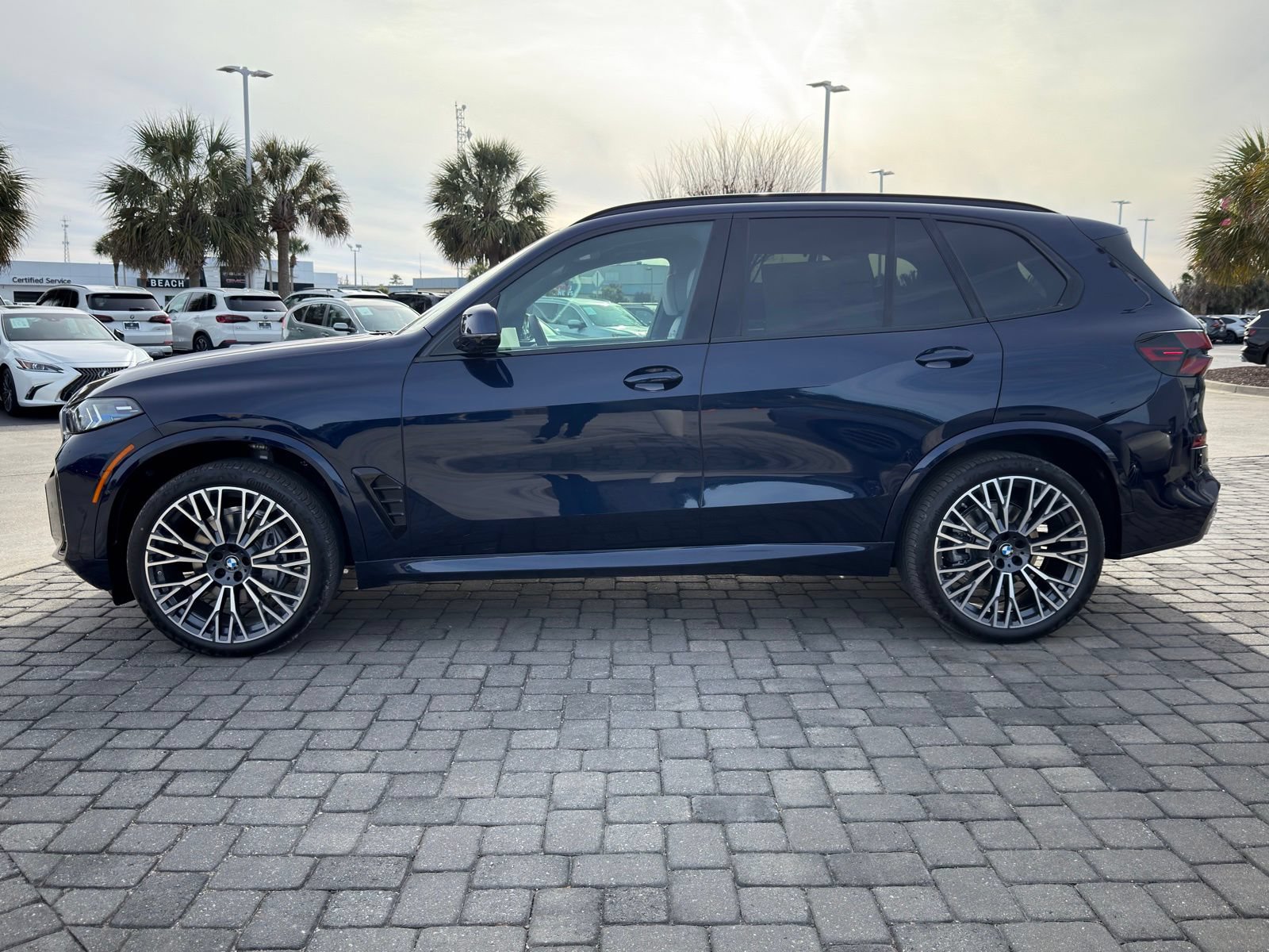 New 2026 BMW X5 xDrive40i w/ Executive Package AWD/4WD image 12