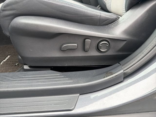 Used 2023 Subaru Outback Premium AWD/4WD image 7