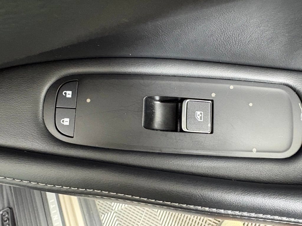 Used 2025 INFINITI QX60 Luxe FWD image 40