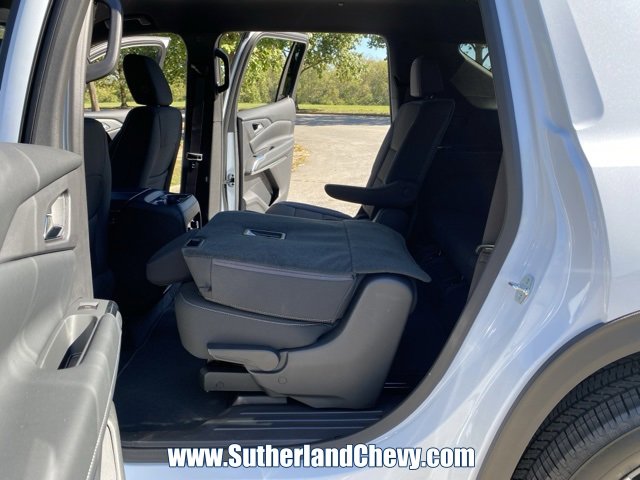 New 2026 Chevrolet Traverse LT w/ Driver Confidence Package image 43