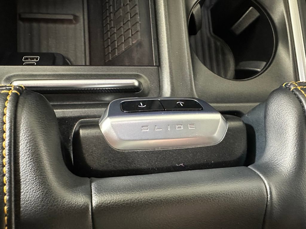 Used 2025 Ford Expedition Tremor AWD/4WD image 42