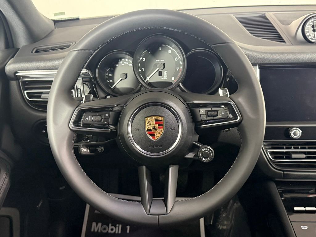 New 2026 Porsche Macan image 21