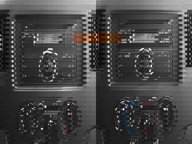 Used 2017 Nissan NV200 S image 10