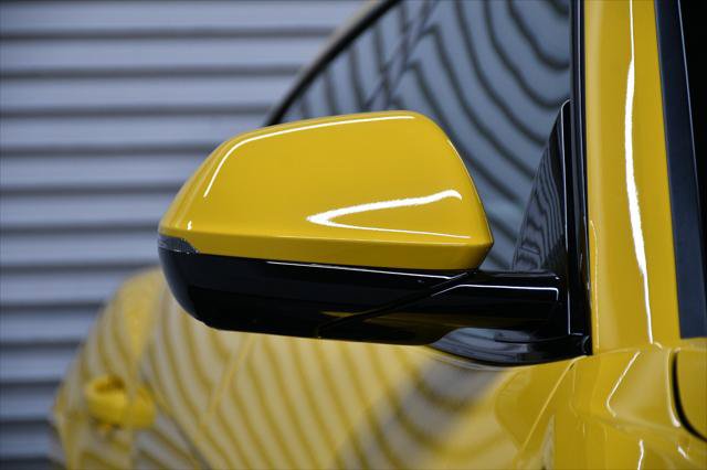 Used 2025 Lamborghini Urus SE AWD/4WD image 29