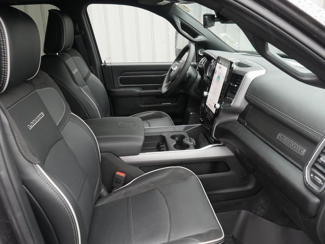 Used 2025 RAM 2500 Laramie image 31