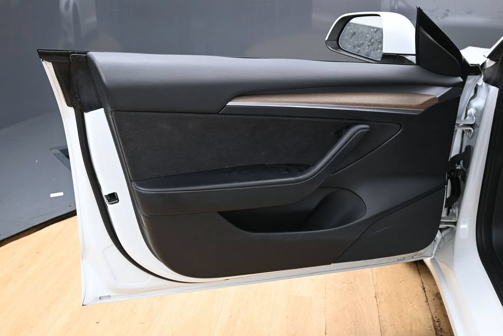 Used 2023 Tesla Model 3 Standard Range RWD image 43
