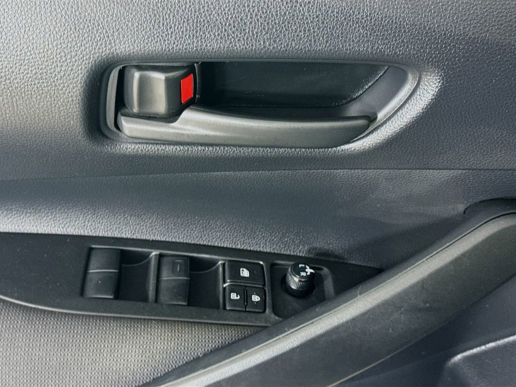 Used 2023 Toyota Corolla LE w/ Carpet Mat Package (TMS) FWD image 21