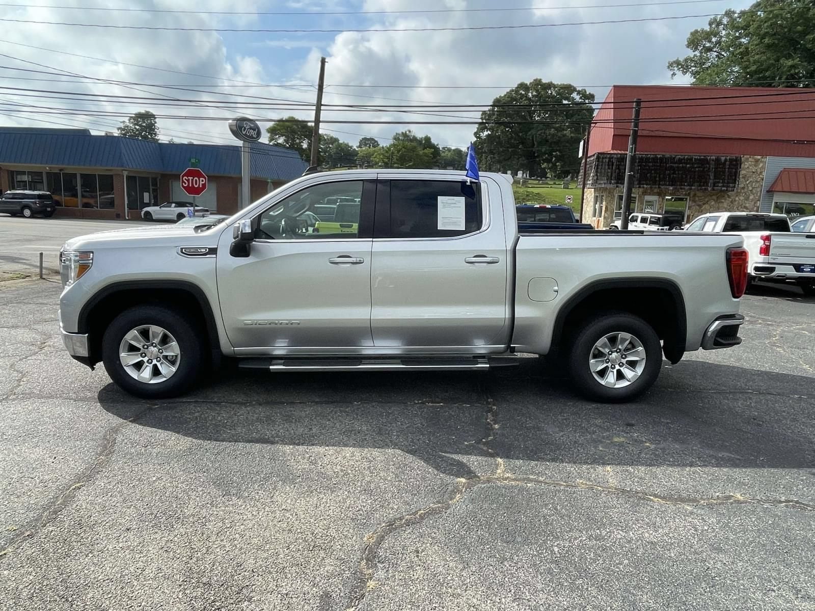 Used 2021 GMC Sierra 1500 SLE RWD image 8