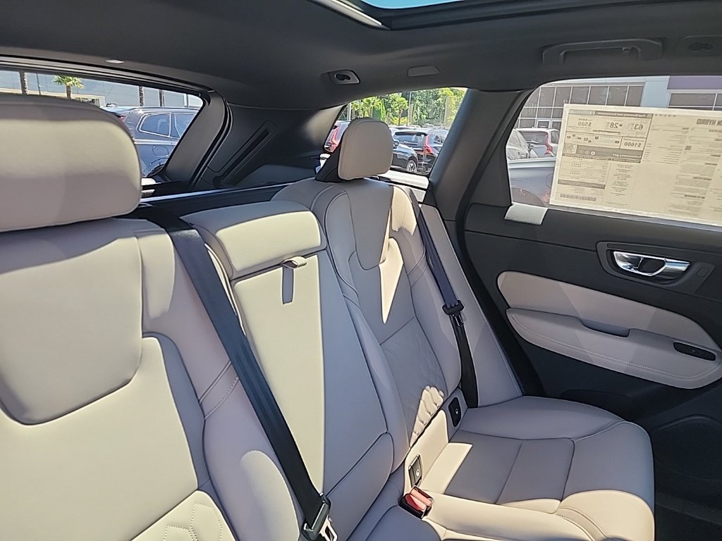 New 2026 Volvo XC60 T8 Plus w/ Climate Package AWD/4WD image 8