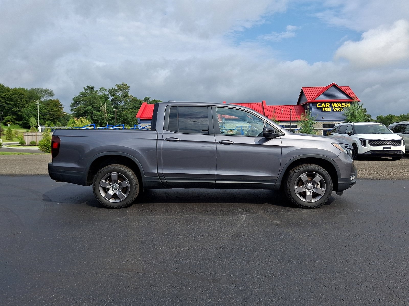 Used 2024 Honda Ridgeline TrailSport image 7