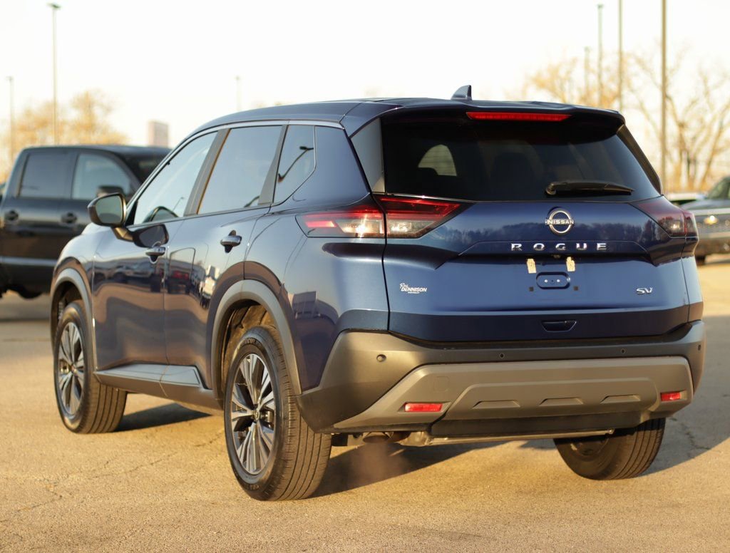 Used 2023 Nissan Rogue SV image 5