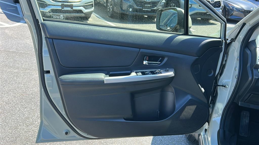 Used 2015 Subaru Crosstrek 2.0i Limited AWD/4WD image 9