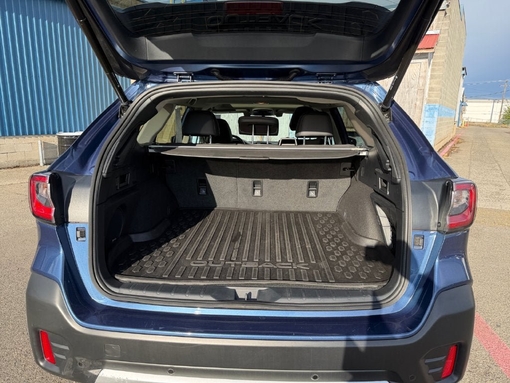 Used 2022 Subaru Outback Limited AWD/4WD image 22