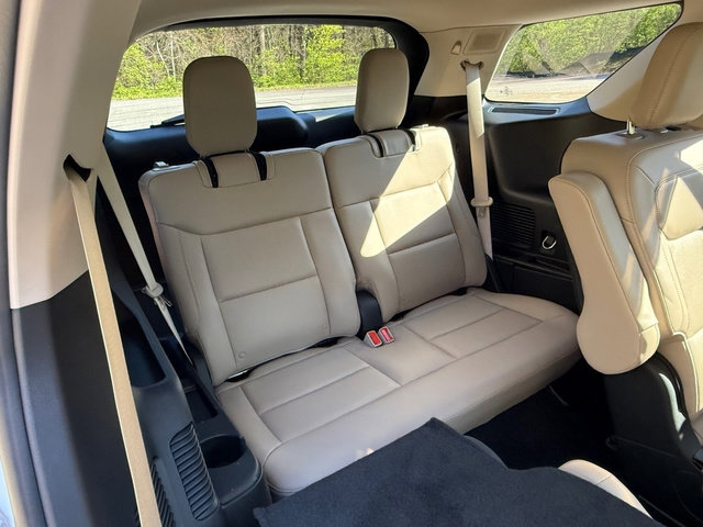 Used 2020 Ford Explorer Limited image 21