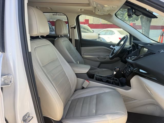 Used 2017 Ford Escape Titanium AWD/4WD image 28