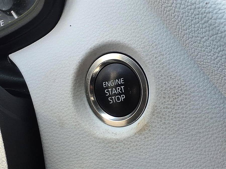 Used 2025 Toyota Corolla SE FWD image 19