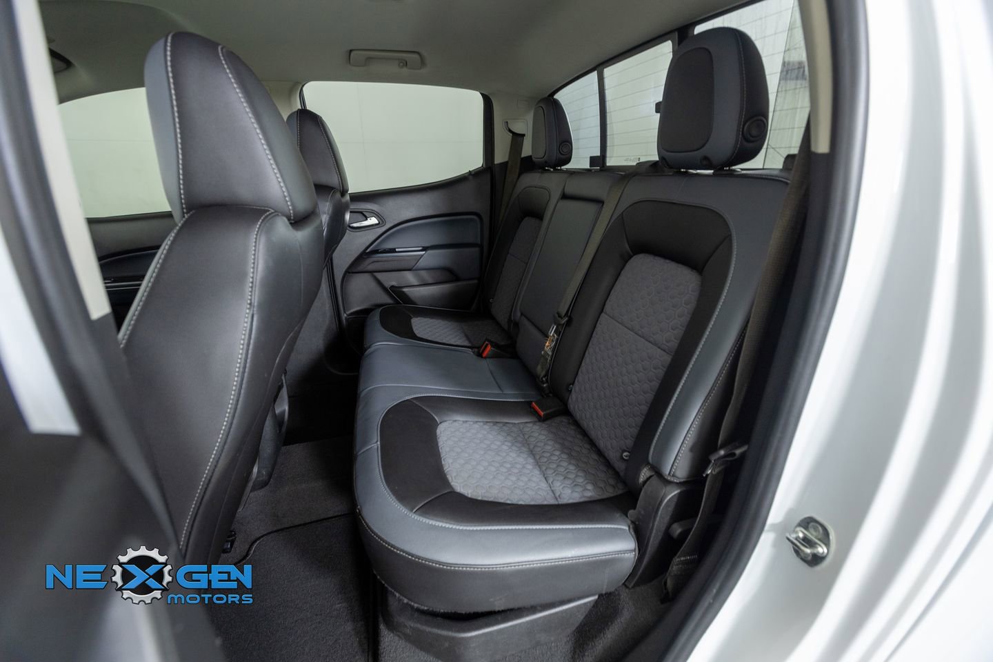 Used 2020 Chevrolet Colorado Z71 image 30