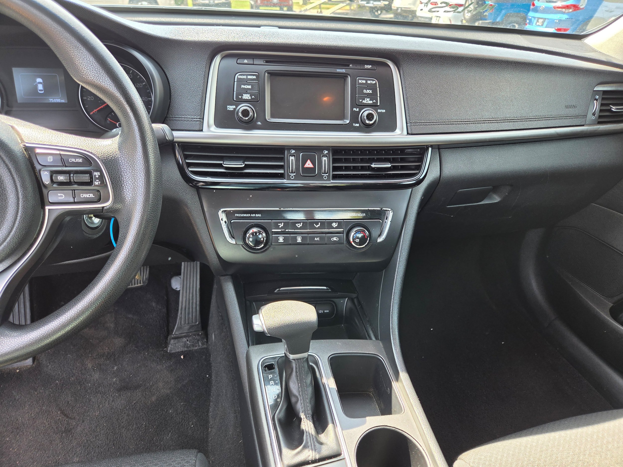 Used 2017 Kia Optima LX FWD image 7