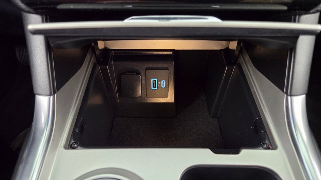 Used 2023 Ford Explorer Limited w/ Equipment Group 301A image 27