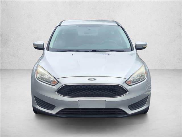 Used 2016 Ford Focus SE FWD image 2
