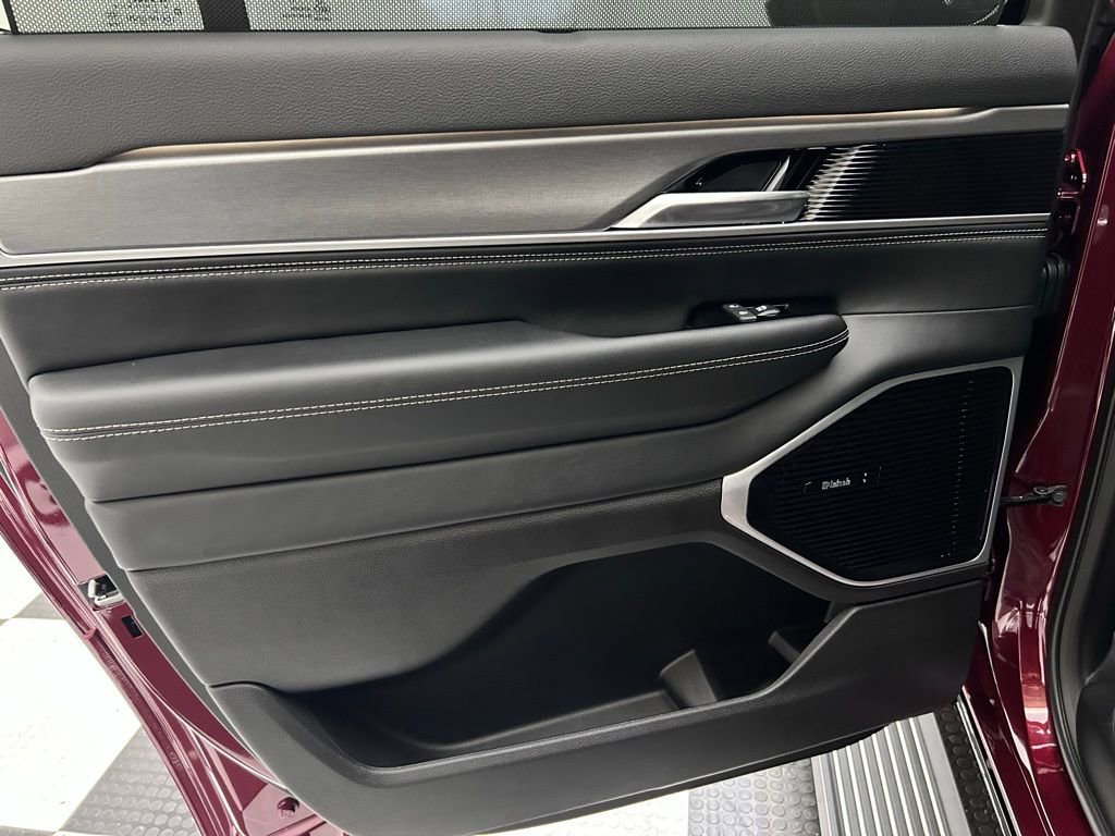 New 2026 Jeep Grand Wagoneer L Limited image 14