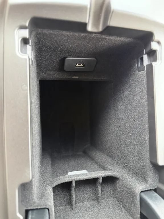 Used 2016 Lincoln MKX Select w/ Select Plus Package FWD image 25
