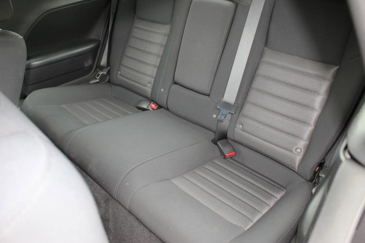 Used 2010 Dodge Challenger SE RWD image 10