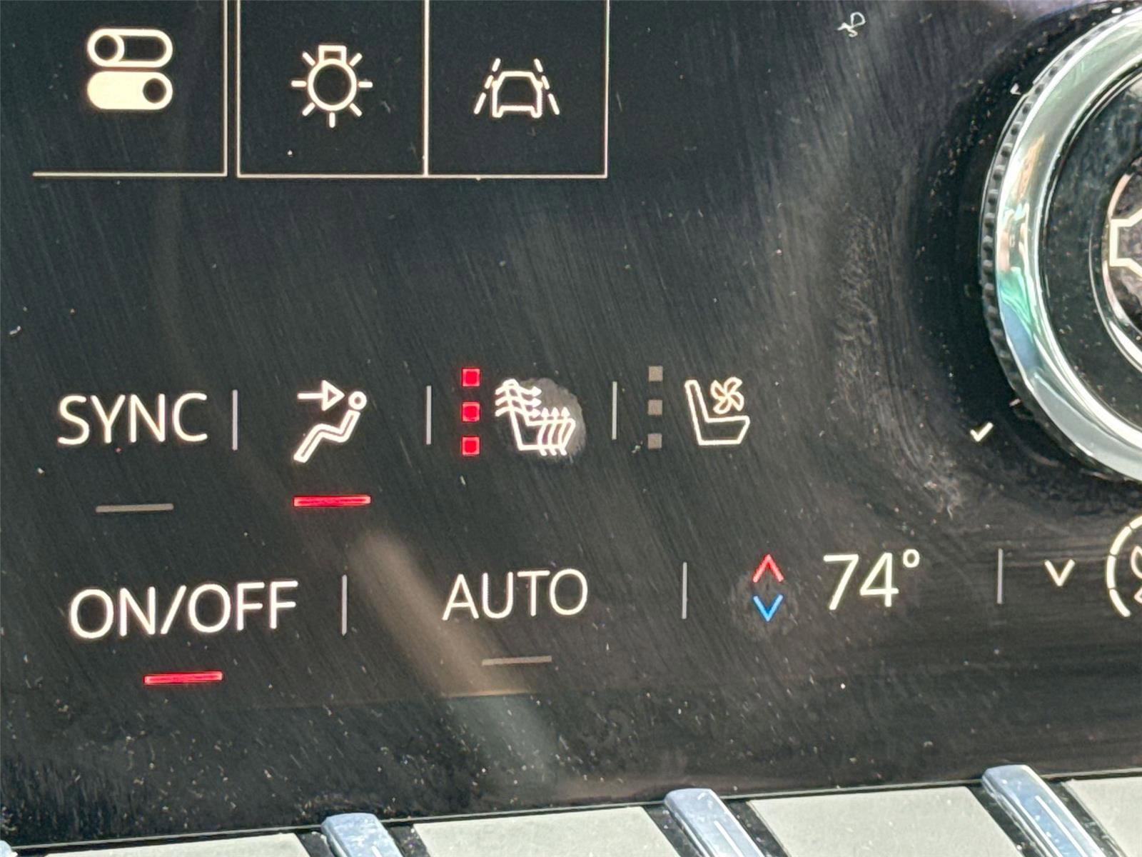 Used 2026 GMC Terrain Denali AWD/4WD image 27
