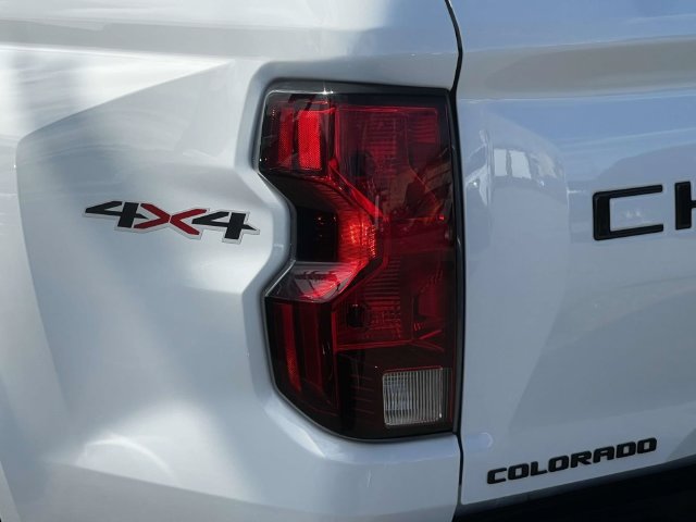 Used 2026 Chevrolet Colorado W/T w/ WT Custom Package AWD/4WD image 10