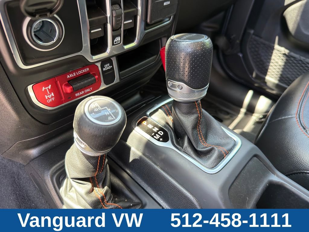 Used 2021 Jeep Gladiator Mojave w/ Cold Weather Group AWD/4WD image 14