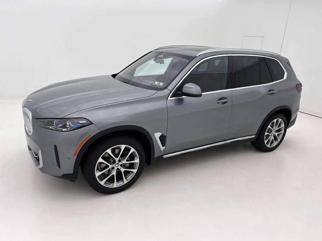 New 2026 BMW X5 xDrive40i w/ Premium Package image 2