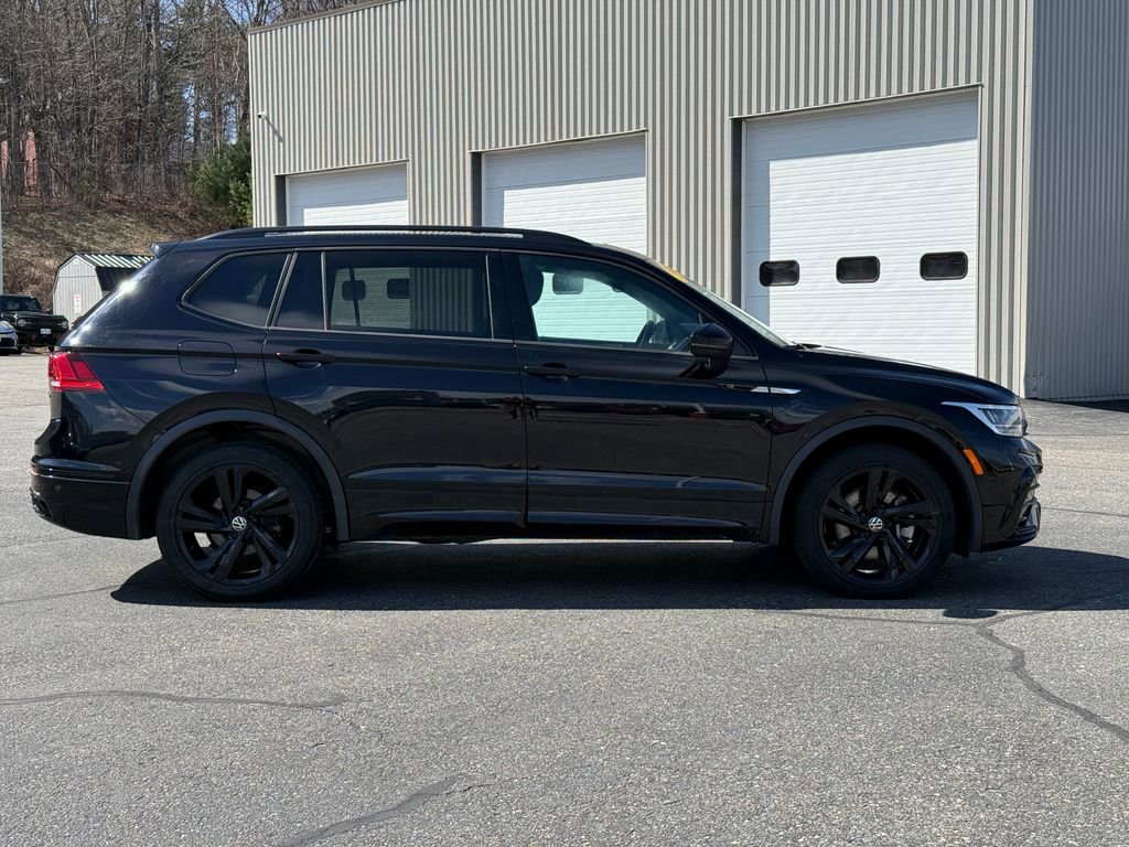 Used 2023 Volkswagen Tiguan SE R-Line AWD/4WD image 7